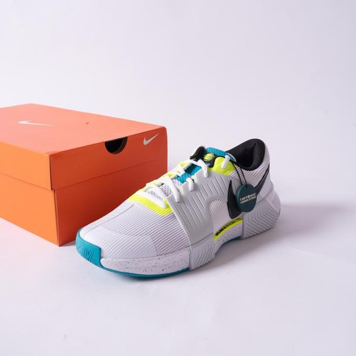 Sepatu Tenis Nike GP Challenge 1.5 Tennis Shoes